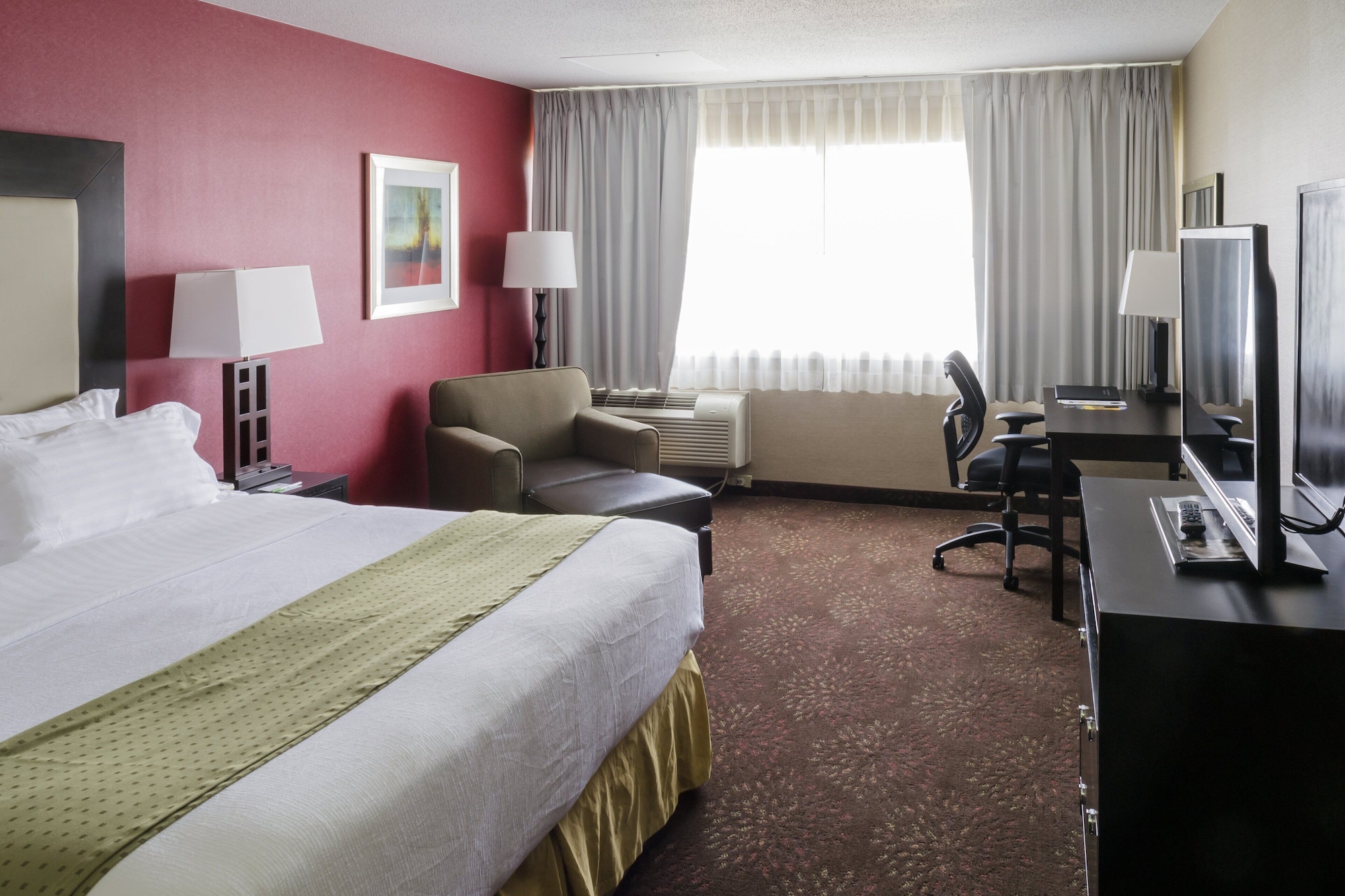 Suite, King Bed, Living Area