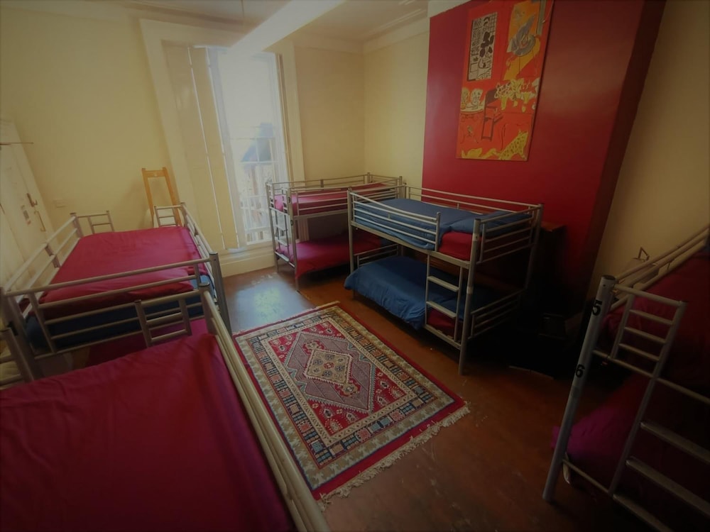 Embassie Backpackers Liverpool 24/41