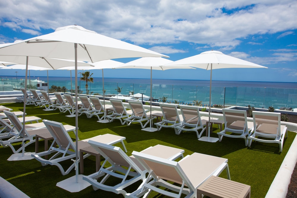 R2 Bahia Kontiki Beach Aparthotel 56/60