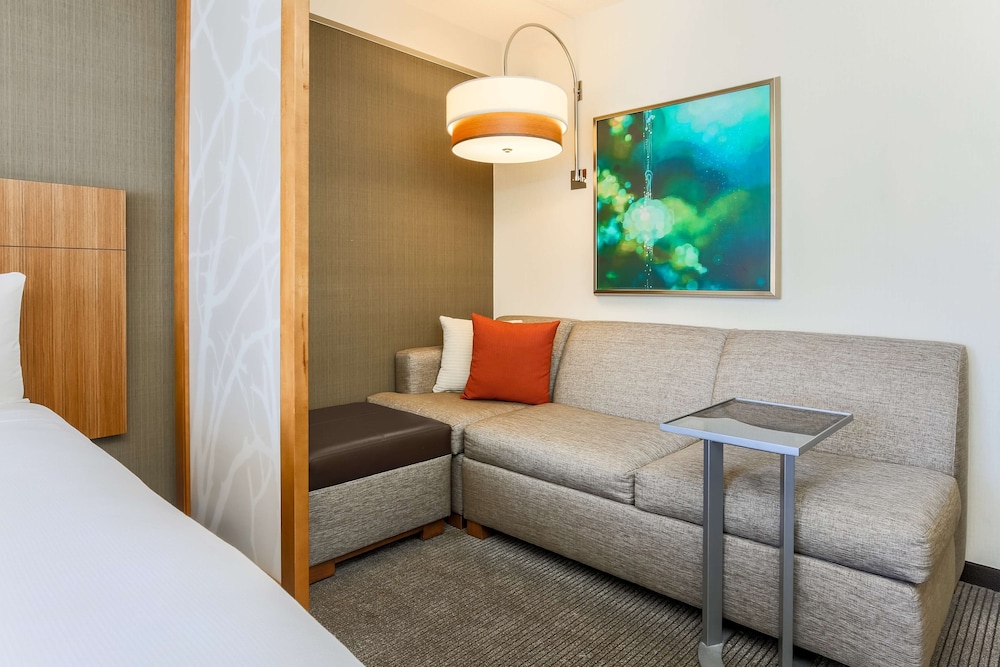 Hyatt Place San Jose/Downtown 32/55