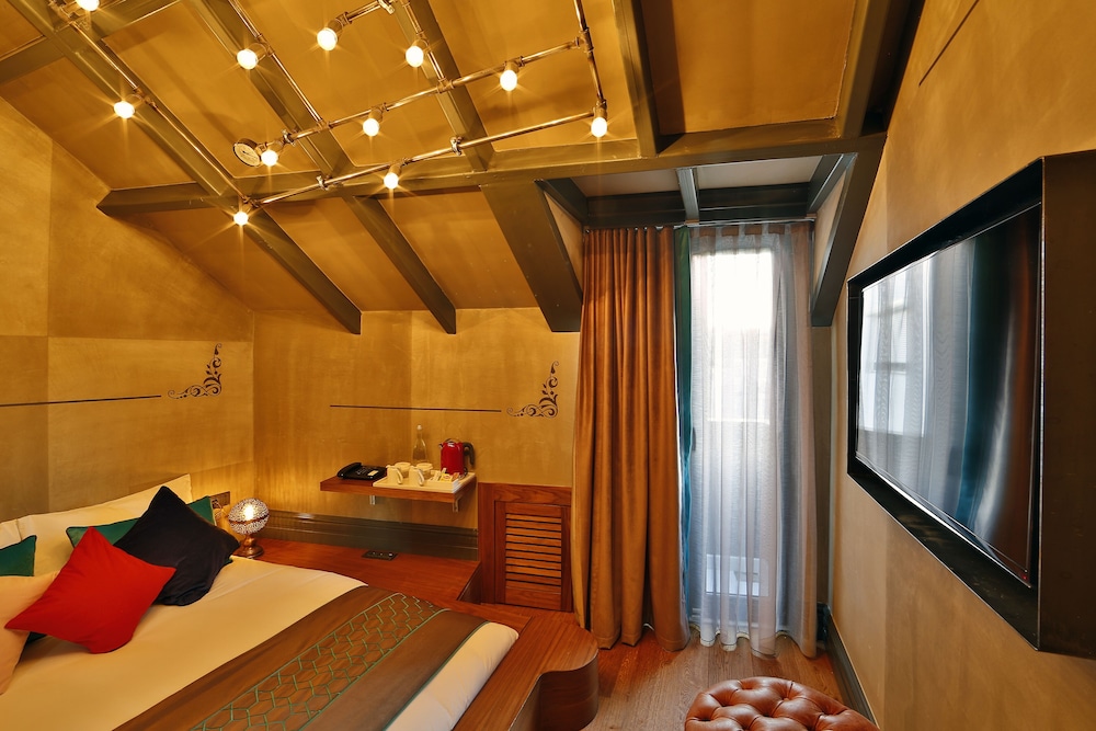 Sanat Hotel Pera 26/55