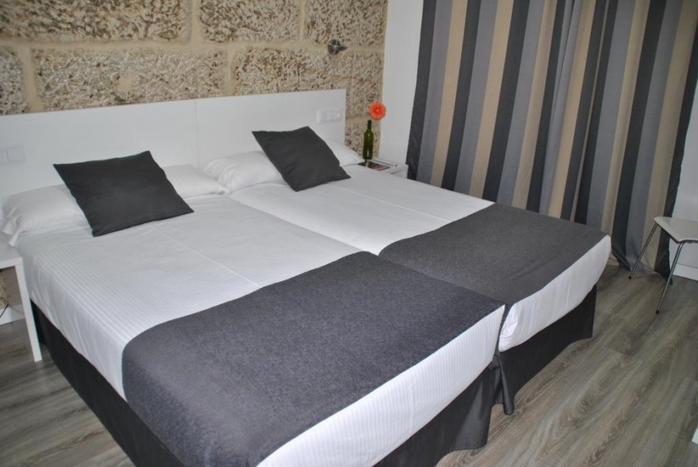 Junquera Hotel 5/40