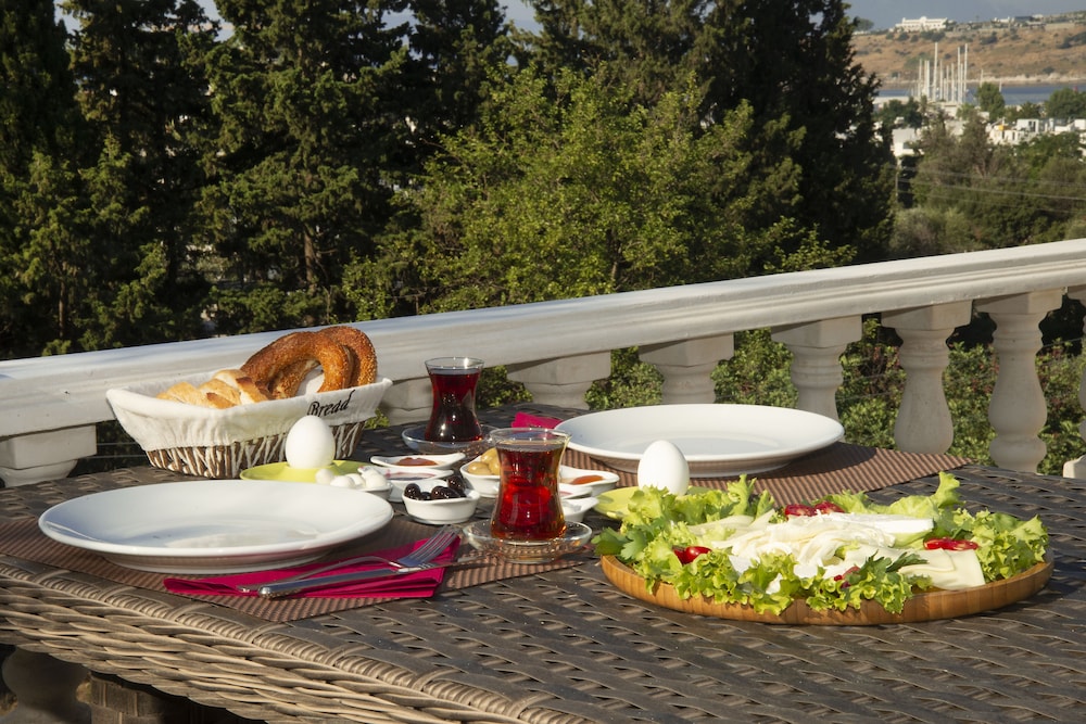 Laden Hotel Bodrum 29/42