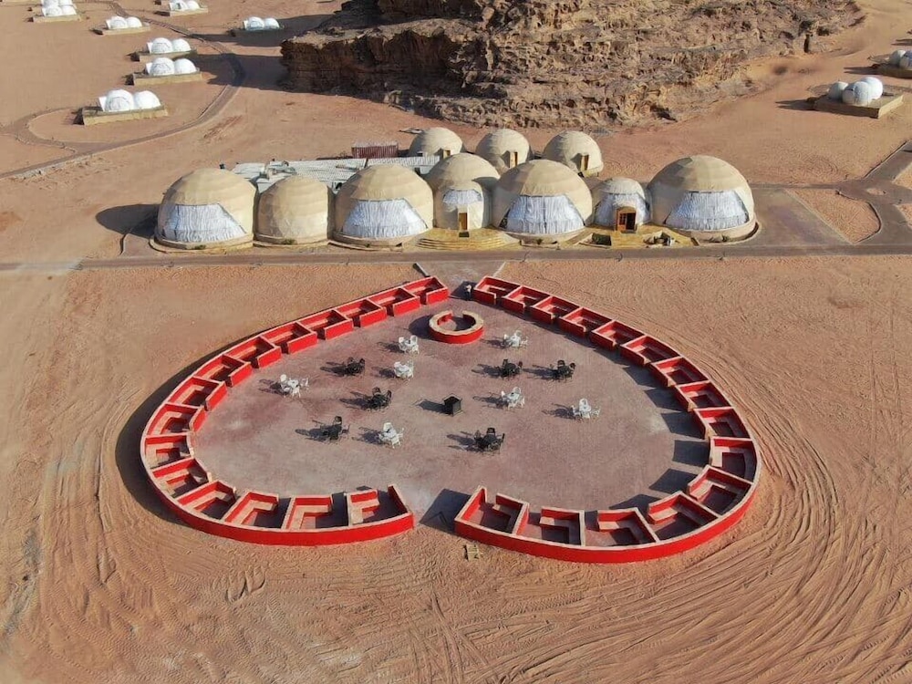 Wadi Rum UFO Luxotel 44/45
