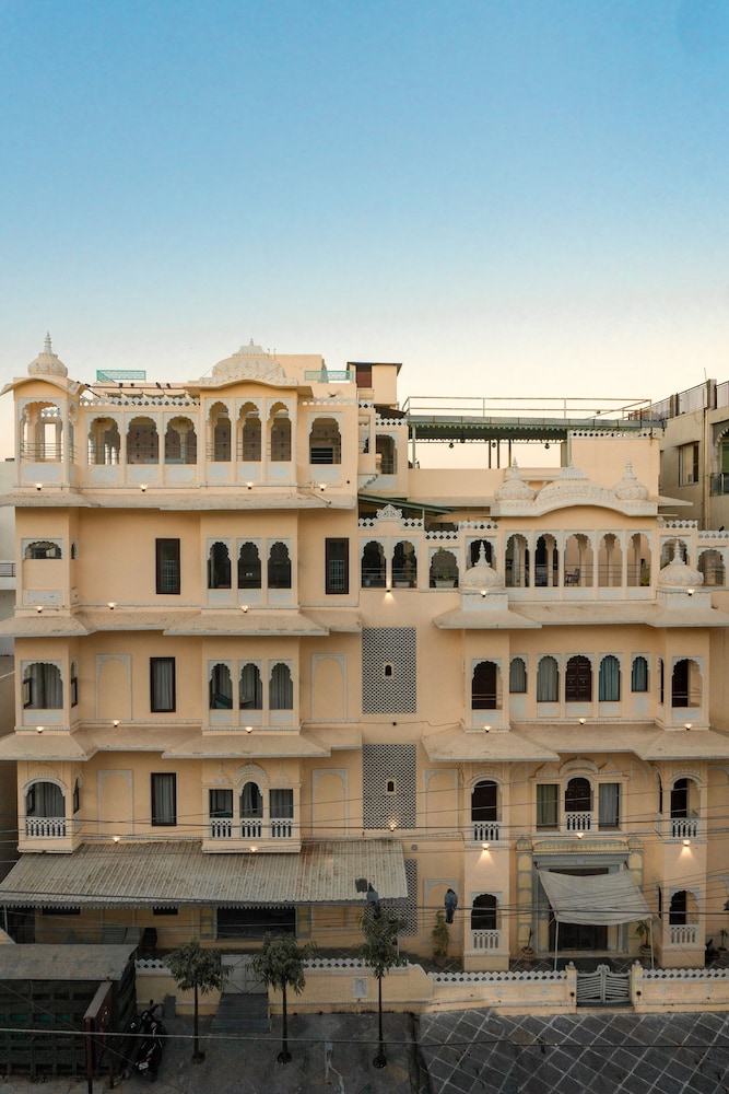 Hotel Amar Kothi 2/46
