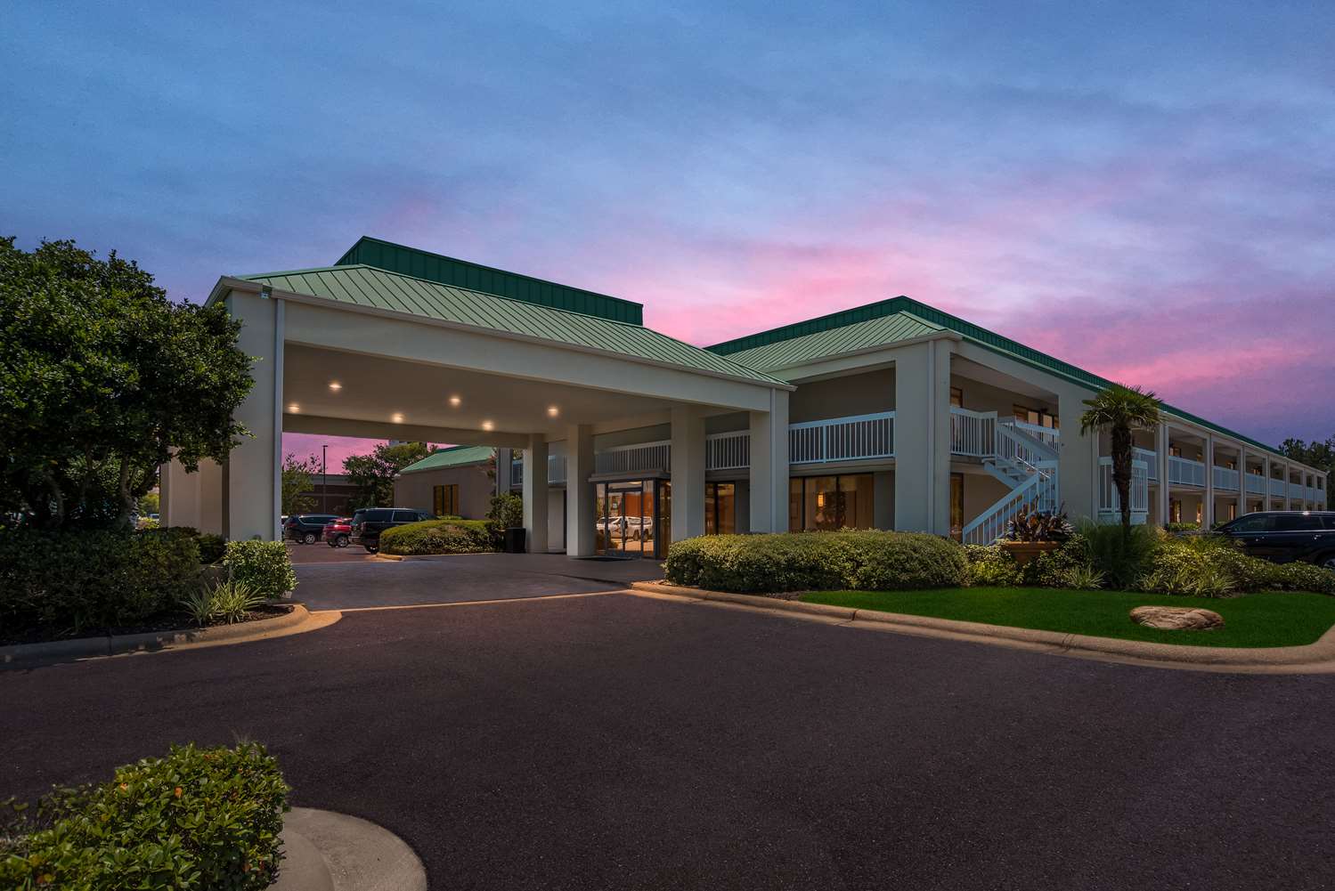Best Western Flagship Inn 2/30