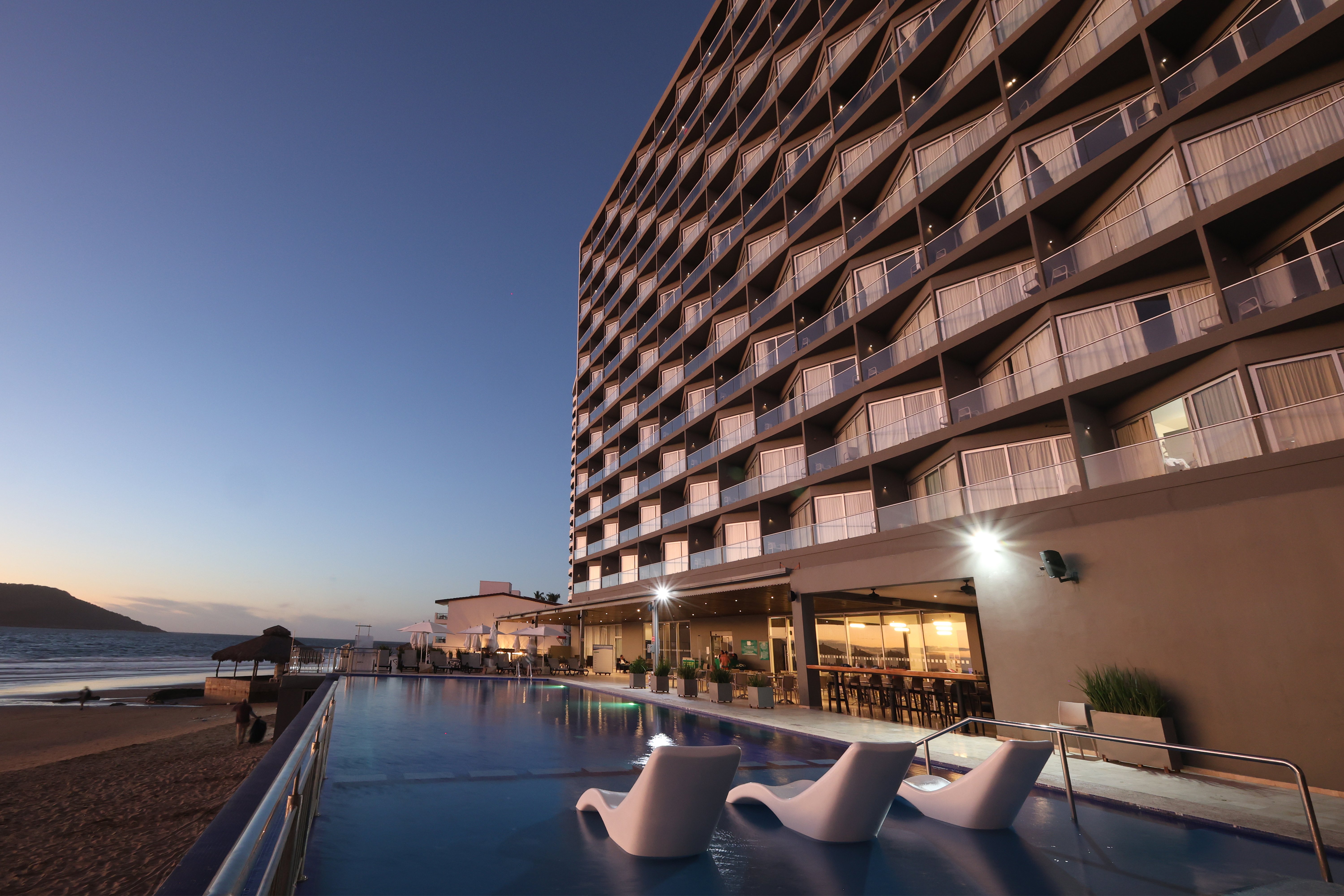 Holiday Inn Resort Mazatlan 6/61