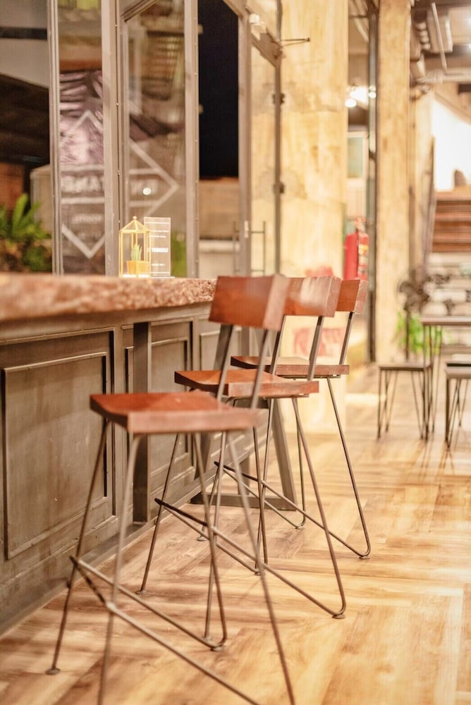 The Entaneer Poshtel - Hostel 30/42