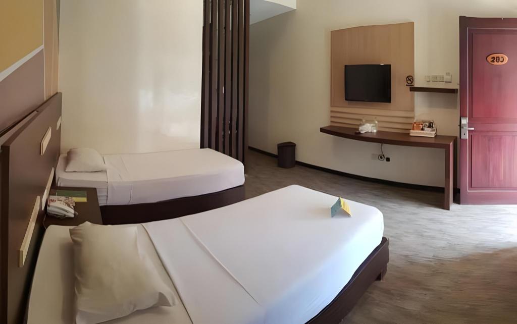 Puri Perdana Hotel & Convention Hall 20/57