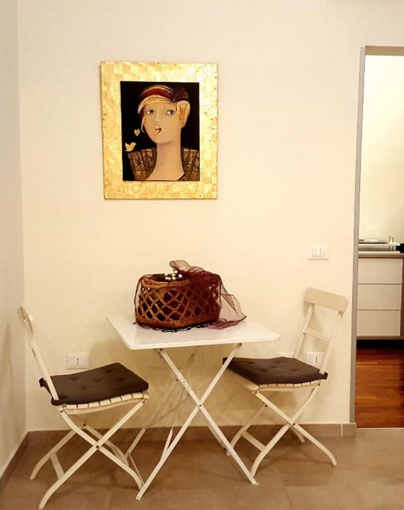 Titti Artistic B&B 17/45