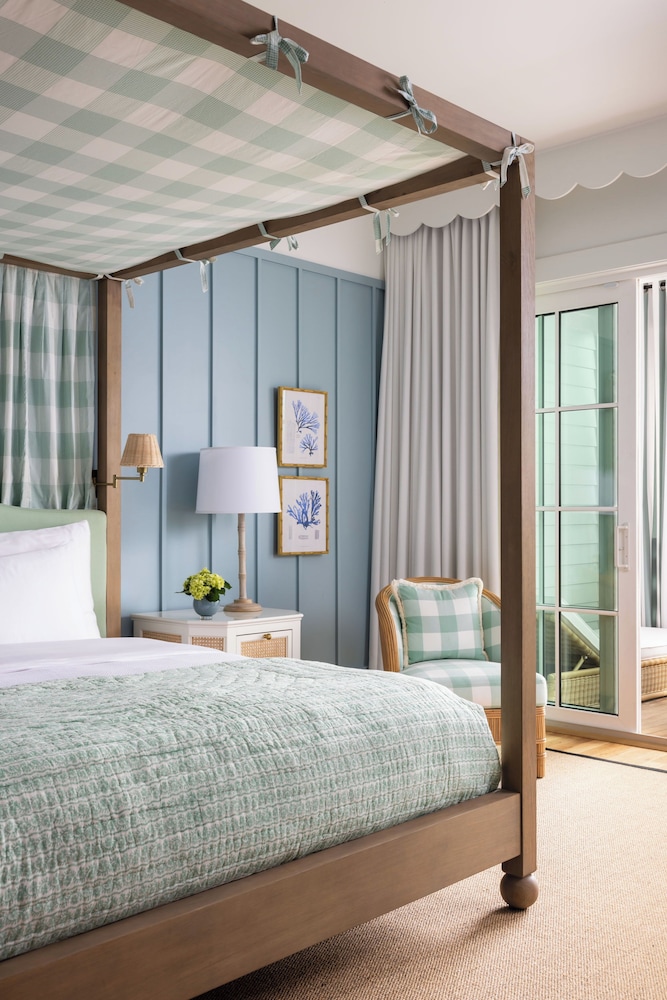 The Dunlin, Auberge Collection 12/50