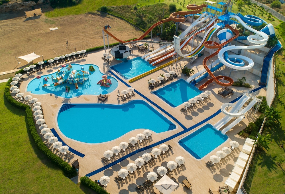 Elexus Hotel Resort & SPA & Casino 36/50