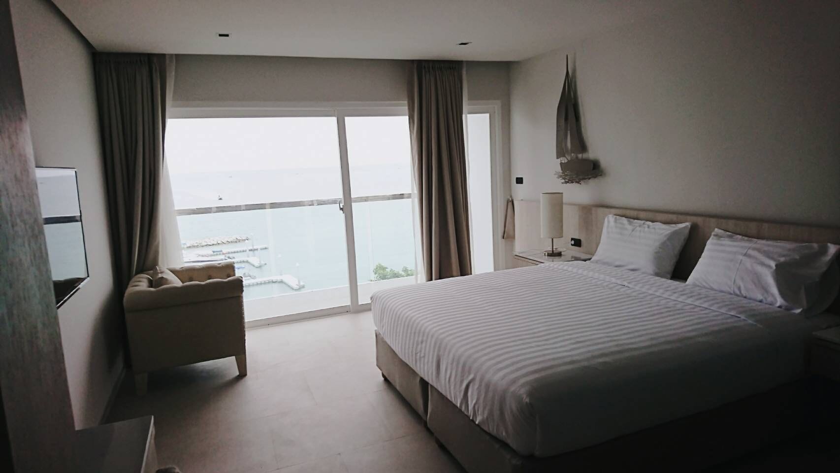 DELUXE DOUBLE SEA VIEW