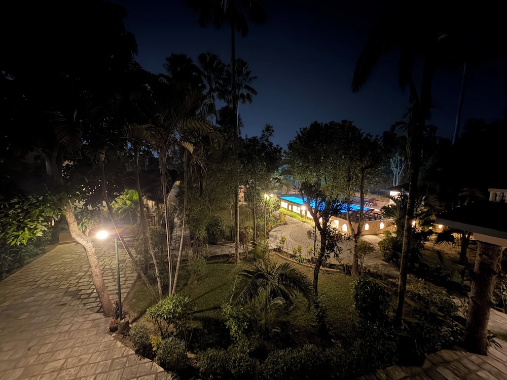 Jungle Safari Resort 43/50