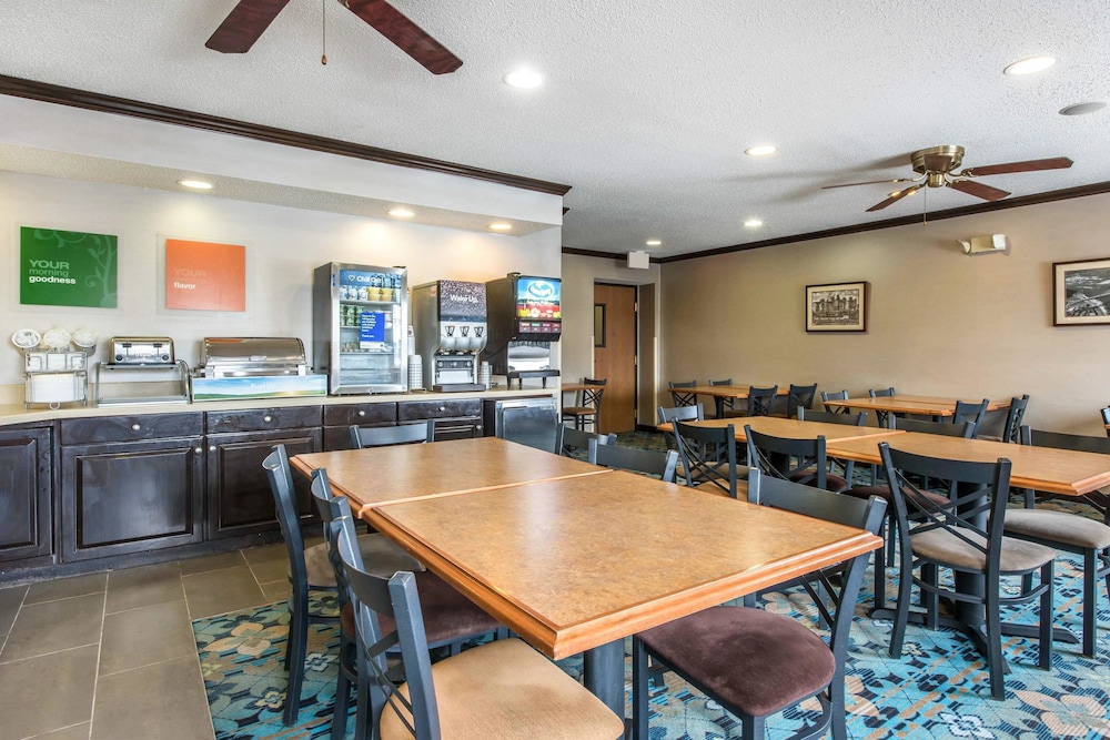 Comfort Inn Weirton - Steubenville 37/39