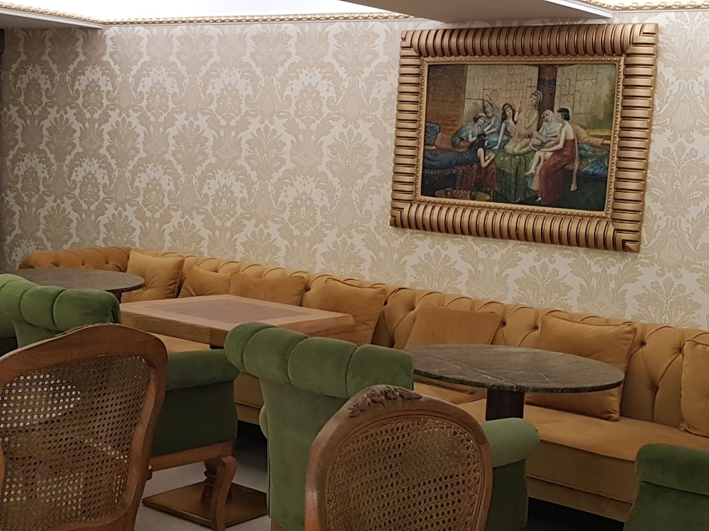 Grand Marcello Hotel & SPA 79/90