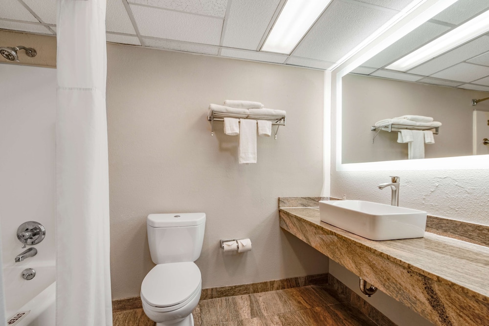 SureStay Plus Hotel by Best Western McGuire AFB Jackson 9/40