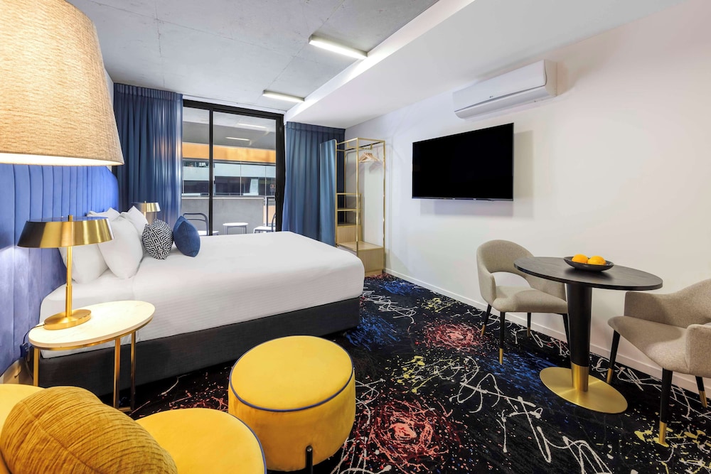 Oaks Melbourne St Kilda Road Hotel 56/64