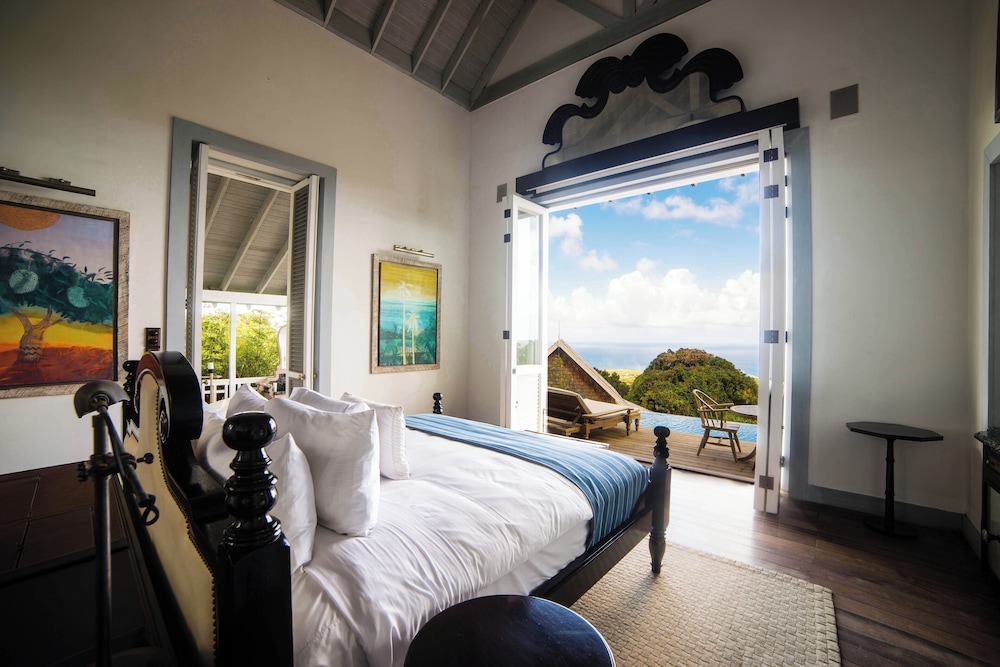 Luxury, Cottage, King Bed, with Pool