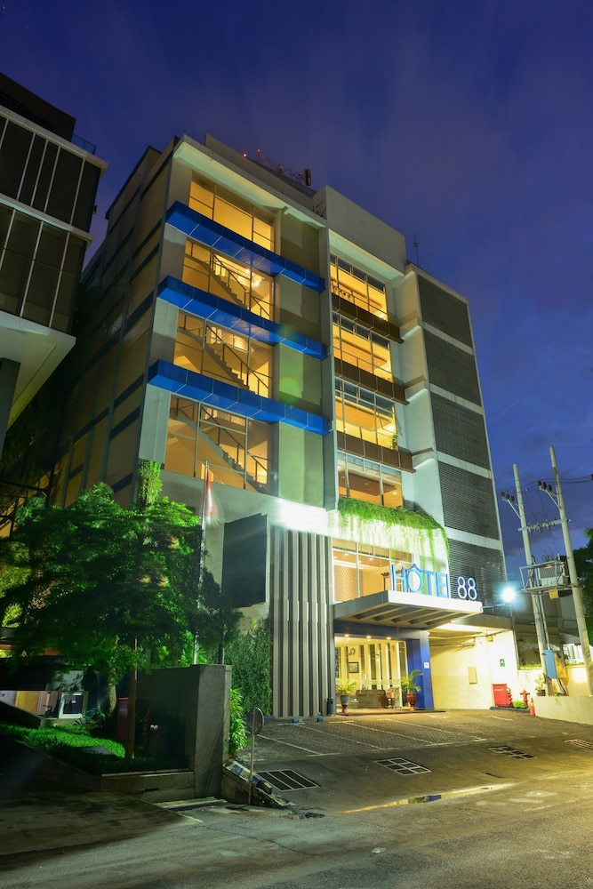 Hotel 88 Embong Kenongo 6/71