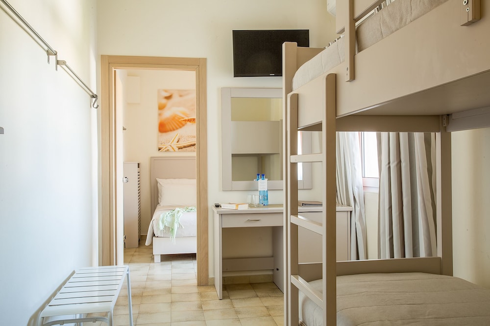 Telesilla Hotel 59/74