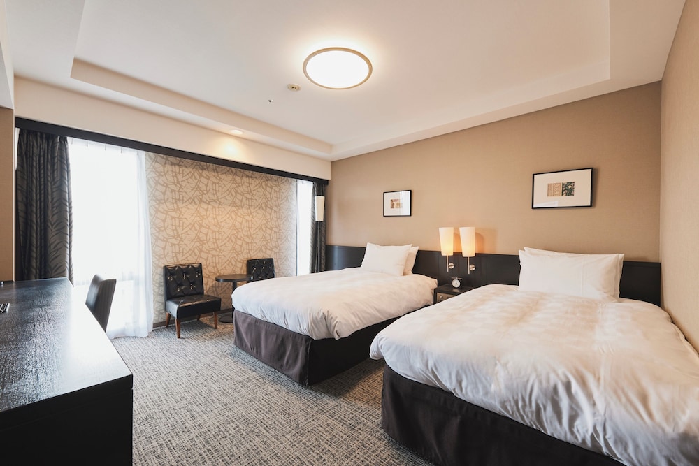 Deluxe, Moderate, Twin Beds