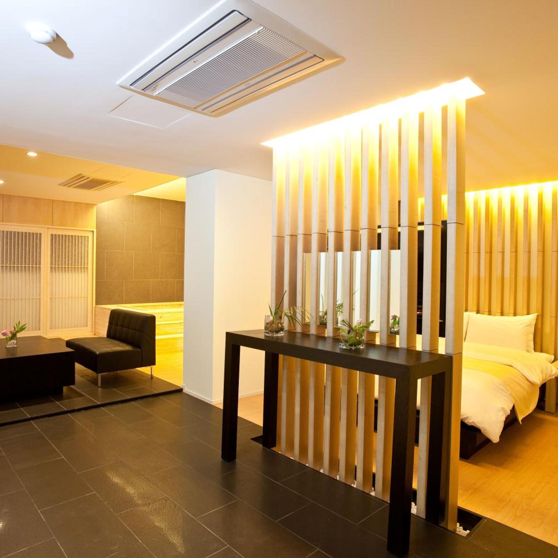 Yuwon Hotel 35/57