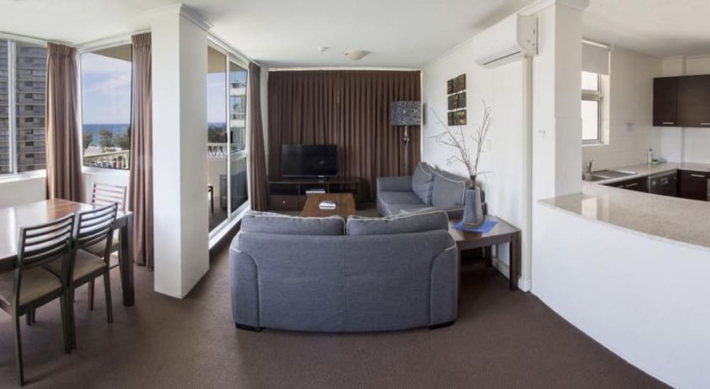 View Pacific Holiday Apartments 46/54