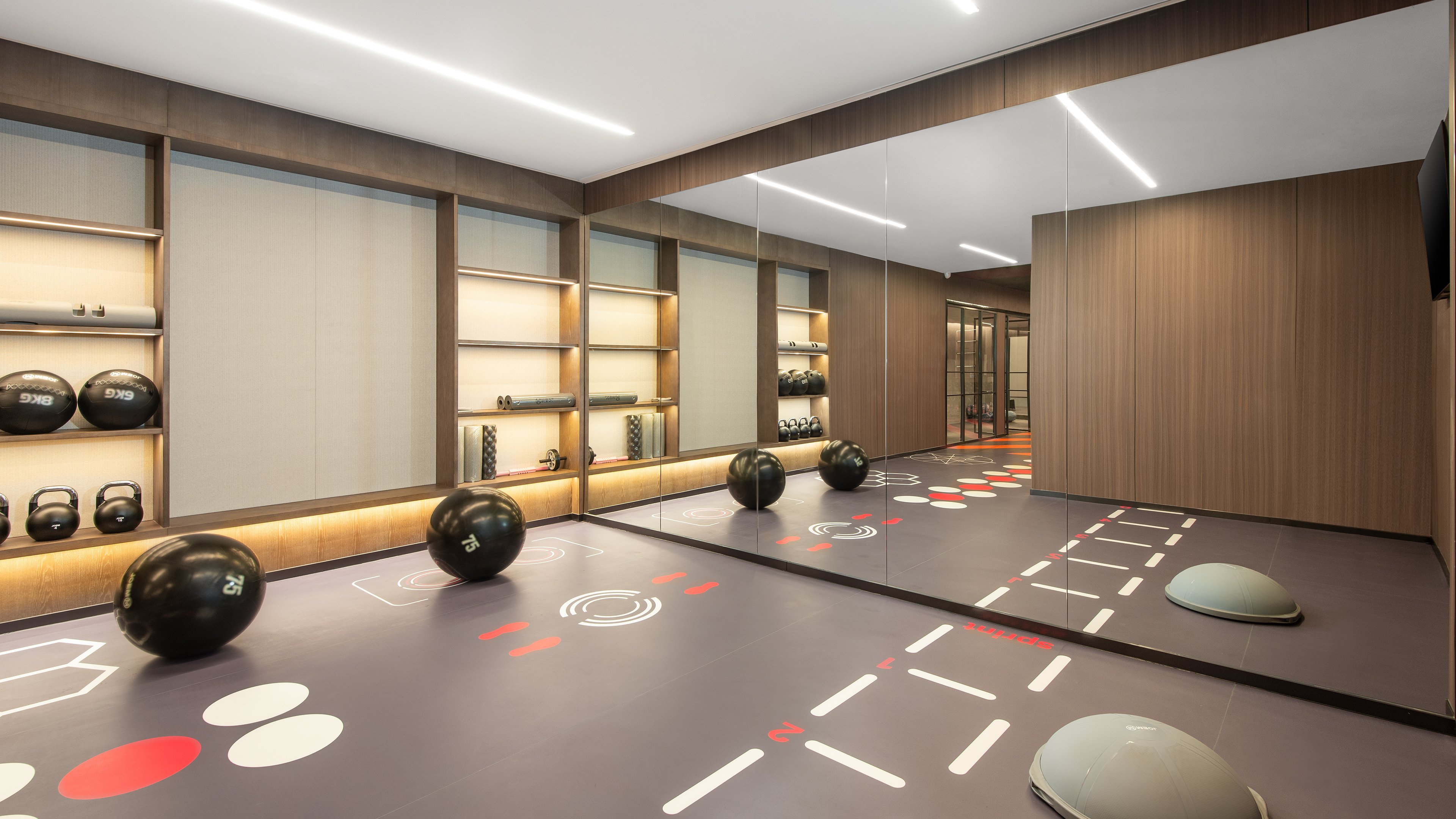 Holiday Inn Wuhan Houguan Lake by IHG 23/50