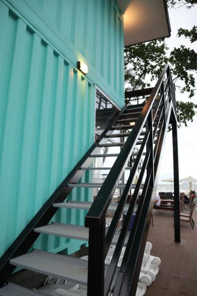 Roxy Sematan Villa And Townhouse 7/60