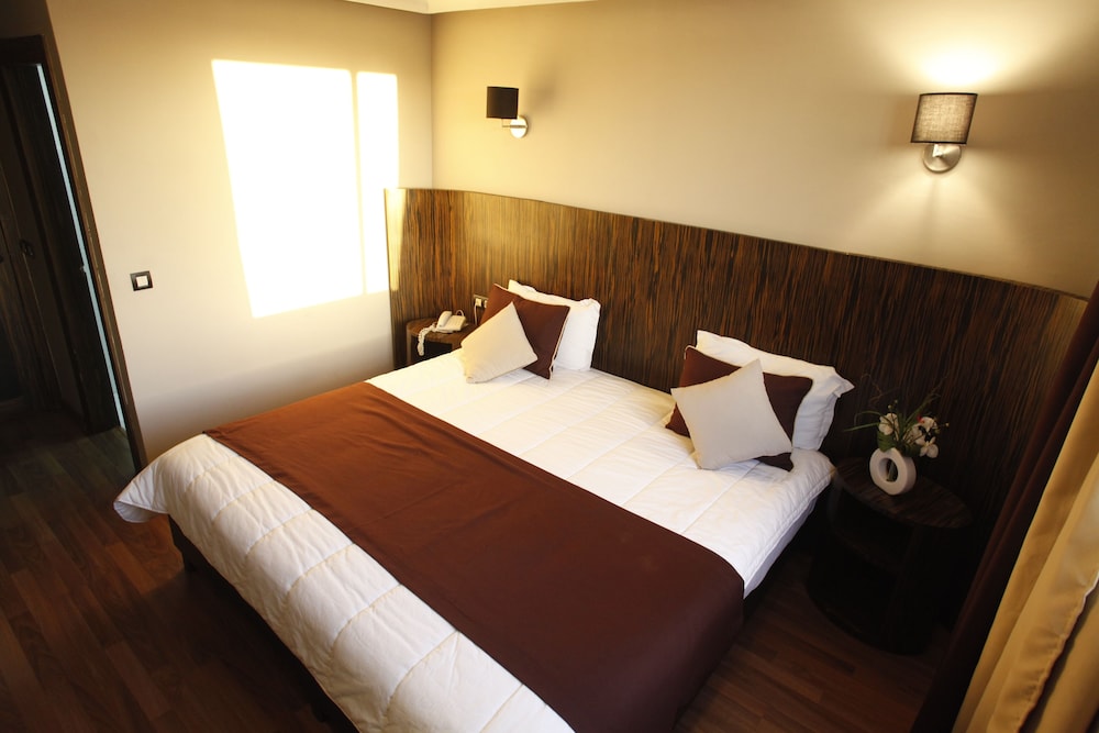 Hotel Sabah 14/42