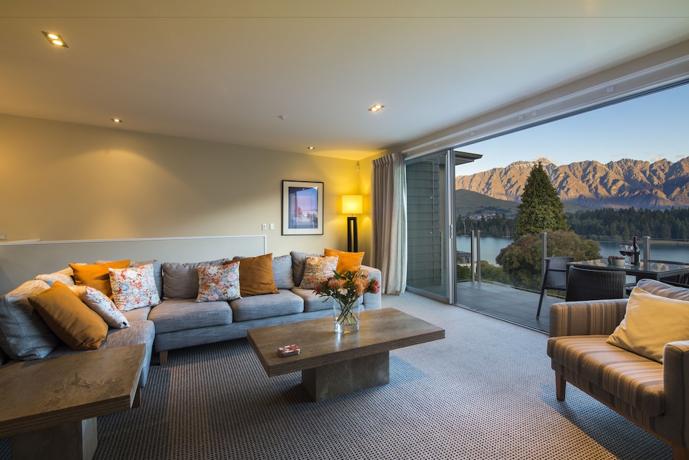 Lakeridge Condos 32/41