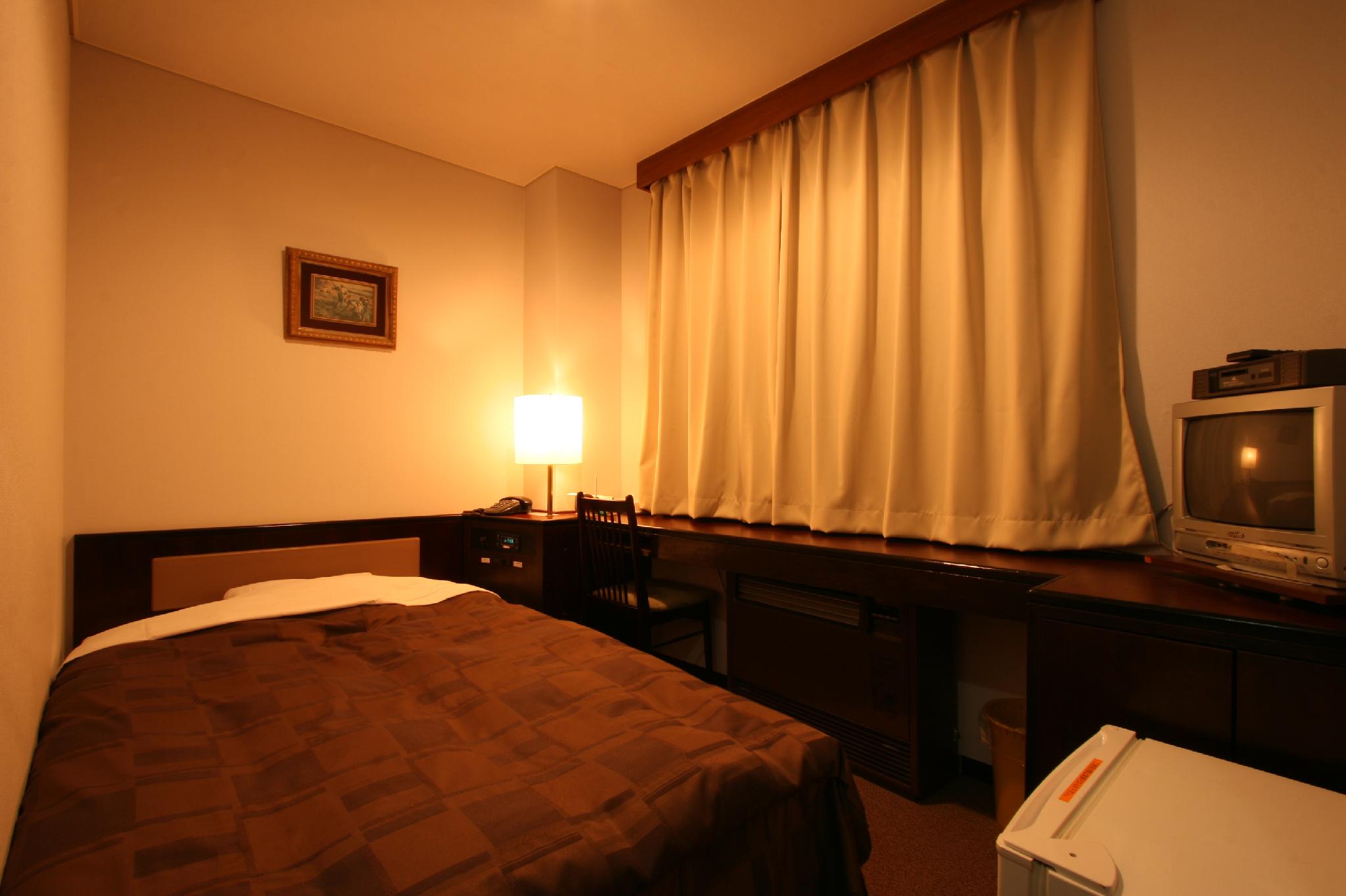 Semi Room, Standard, Semi Double Bed, Smoking Type Not Guaranteed