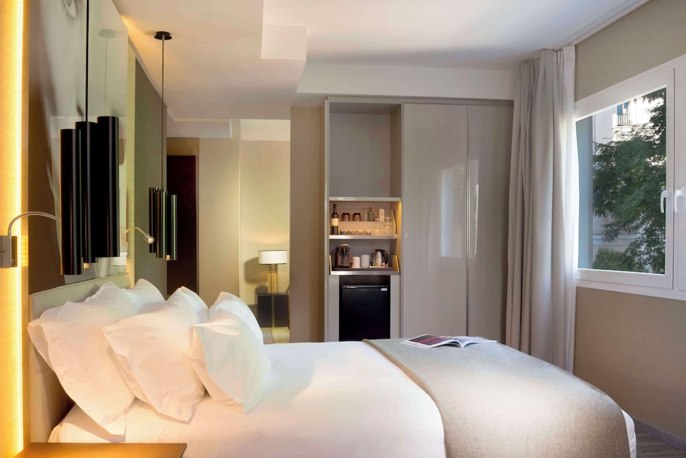 JUNIOR SUITE, WITH EXTRA BED