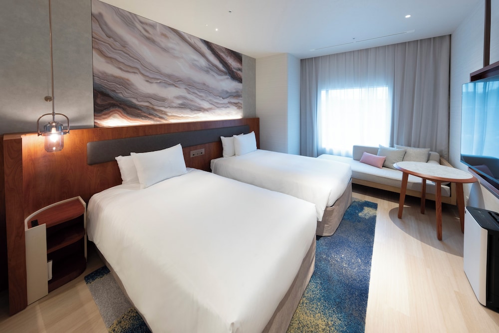 Type B, Luxury, Twin Beds, Lounge Access