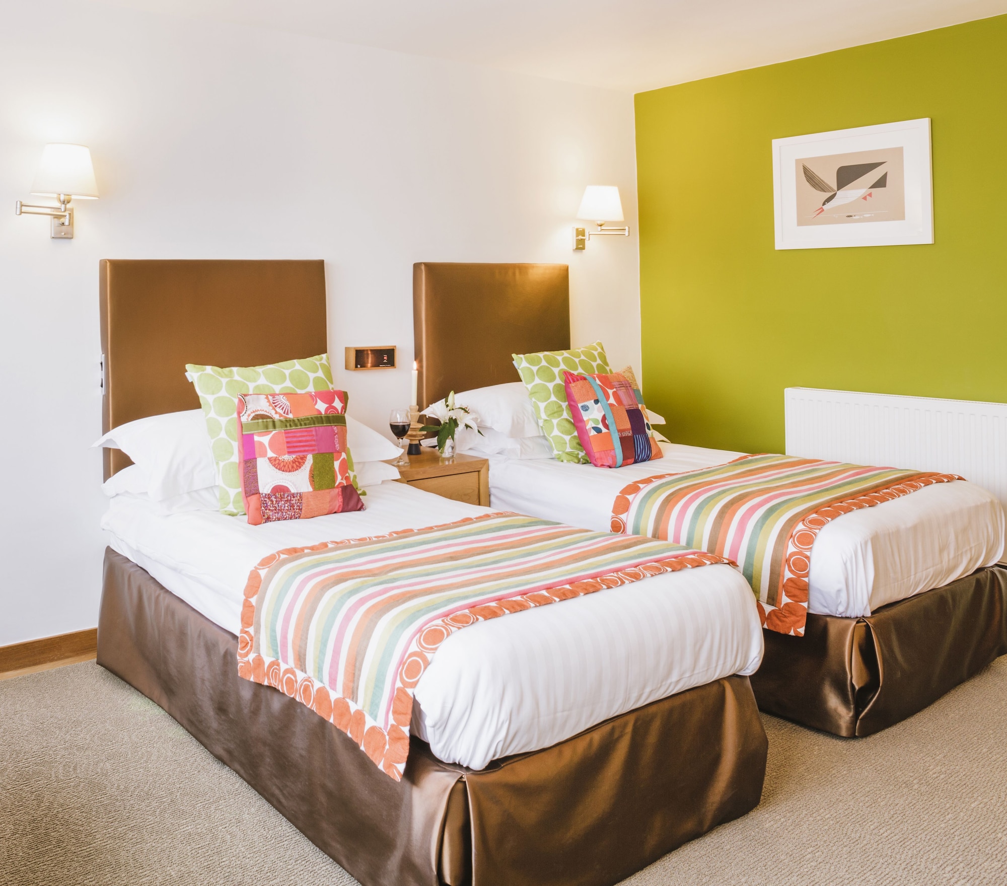 ROOM, KING BED