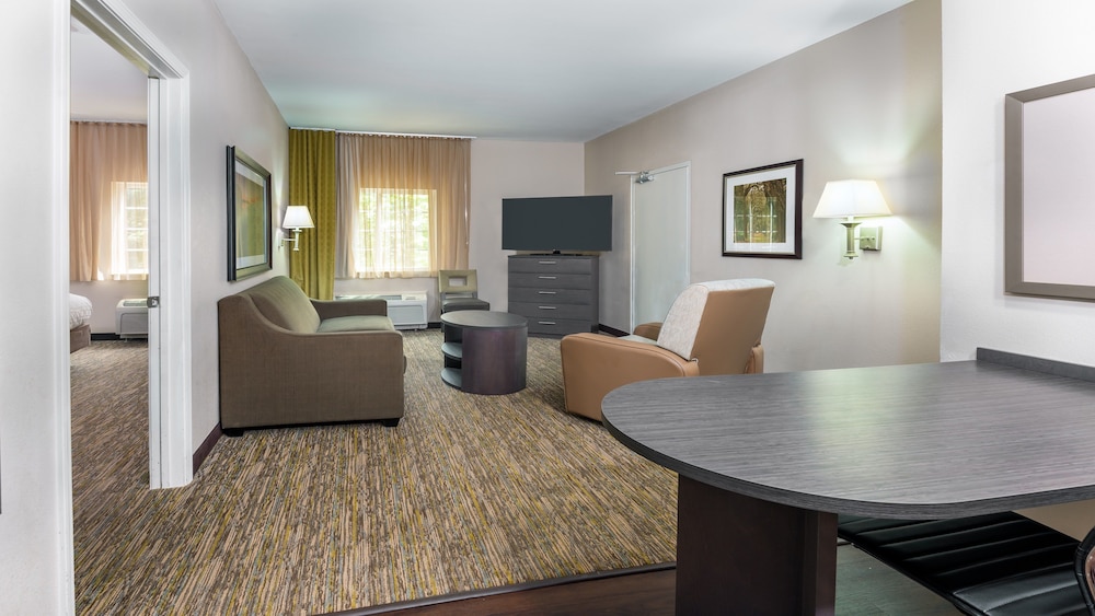 Candlewood Suites Athens 42/57