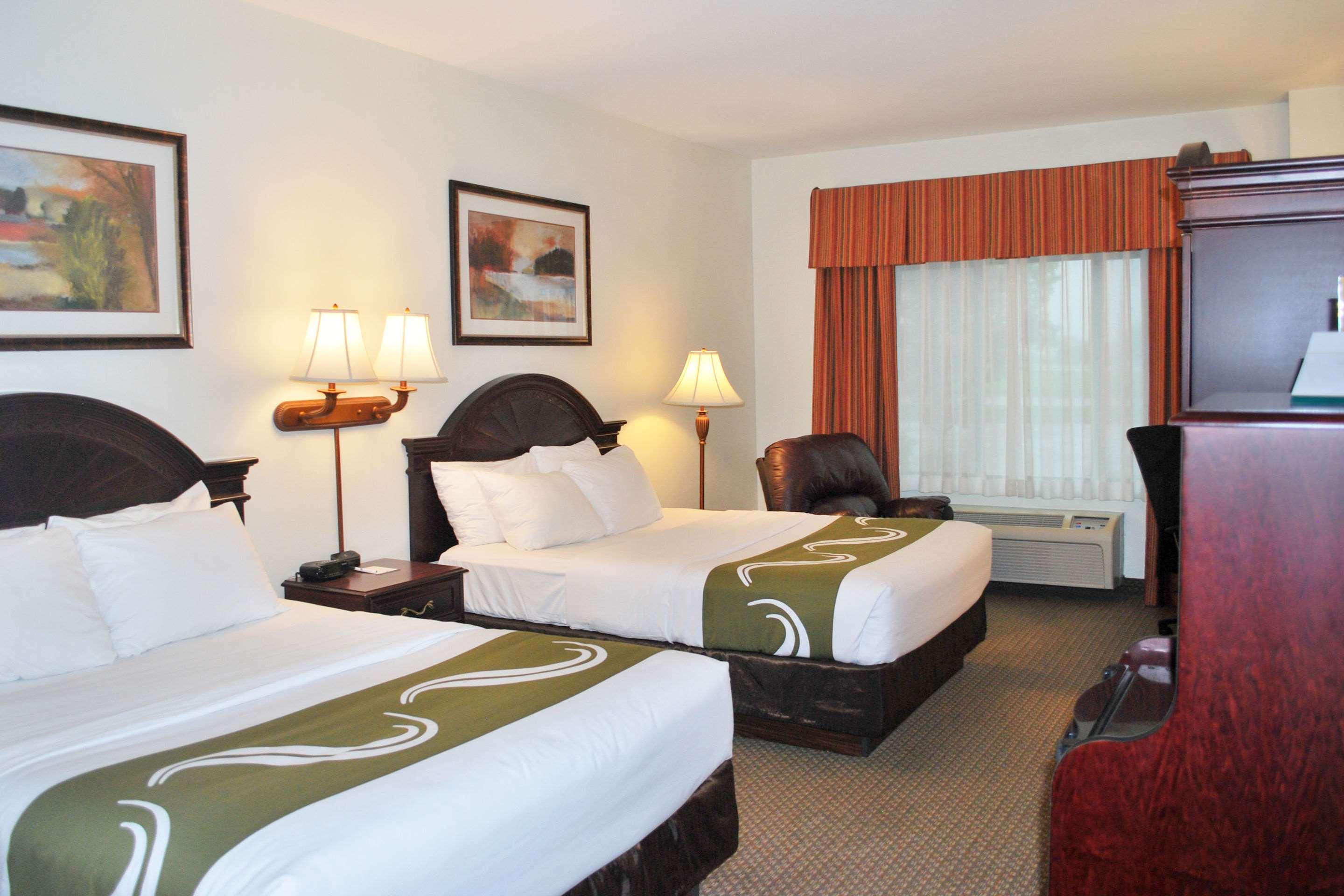 ROOM, 2 QUEEN BEDS