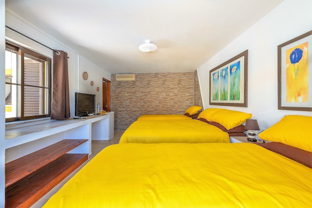 Casa Dos Ninos 6/37