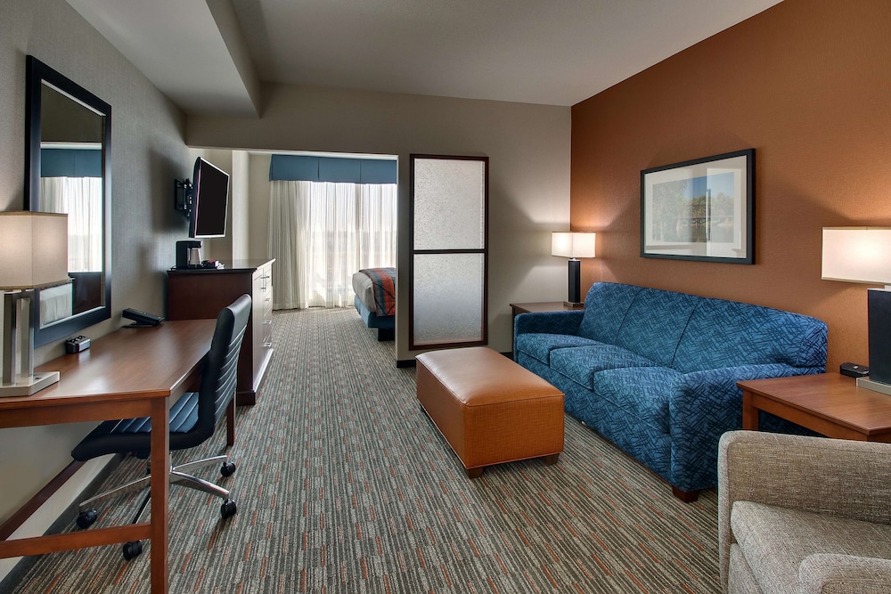 Drury Inn & Suites Iowa City Coralville 28/50