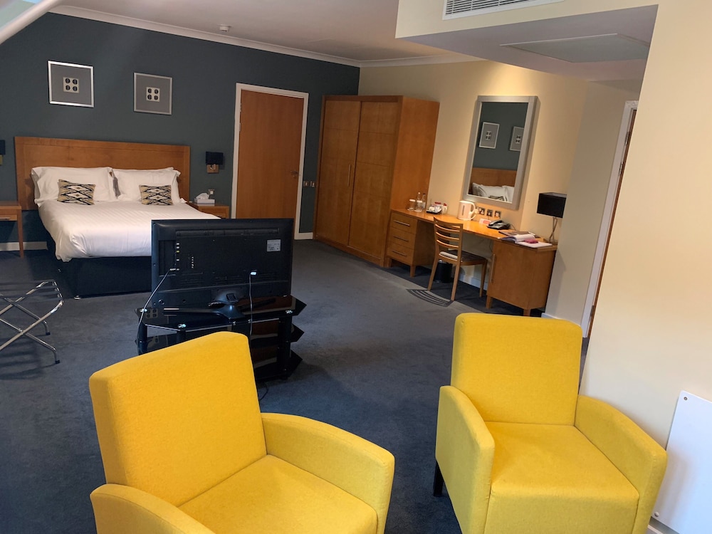 The Wild Pheasant Hotel and Spa 33/49