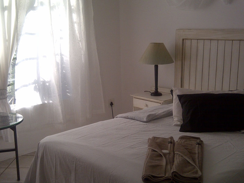 Golden Lantern Guest Lodge 4/15