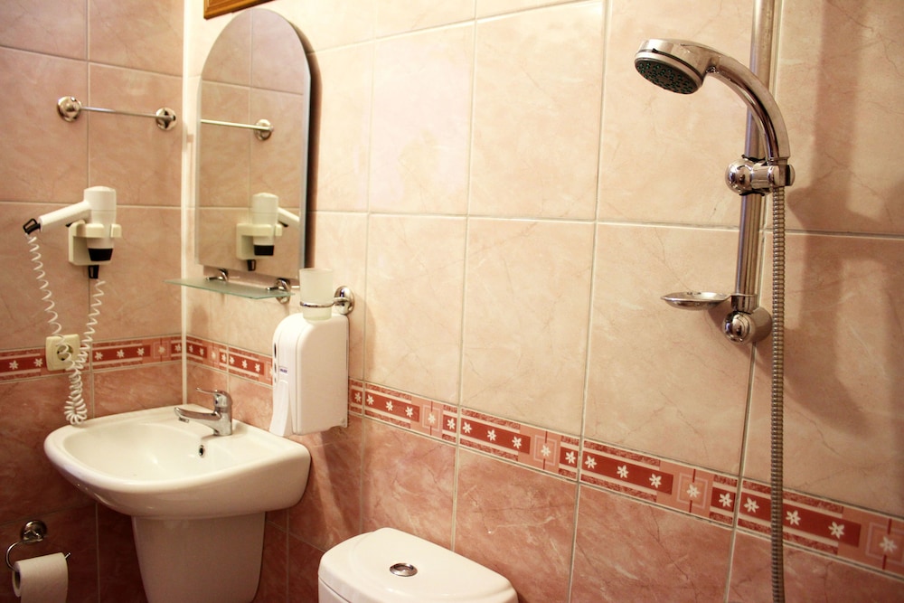 Alican Pension 23/27