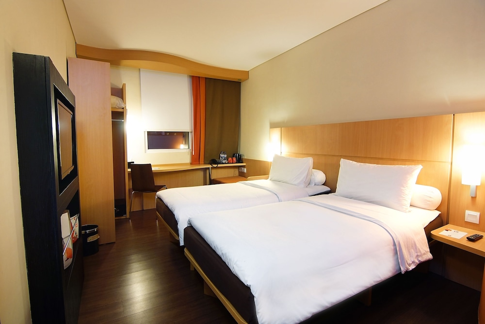 Ibis Surabaya City Center 19/61
