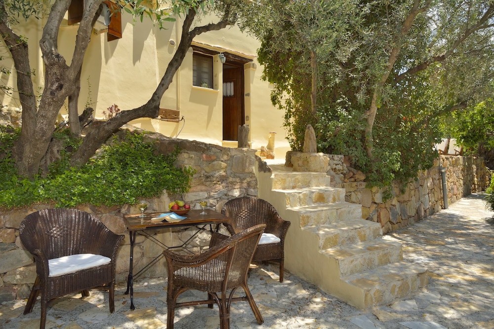 Elia Traditional Hotel & Spa 23/50