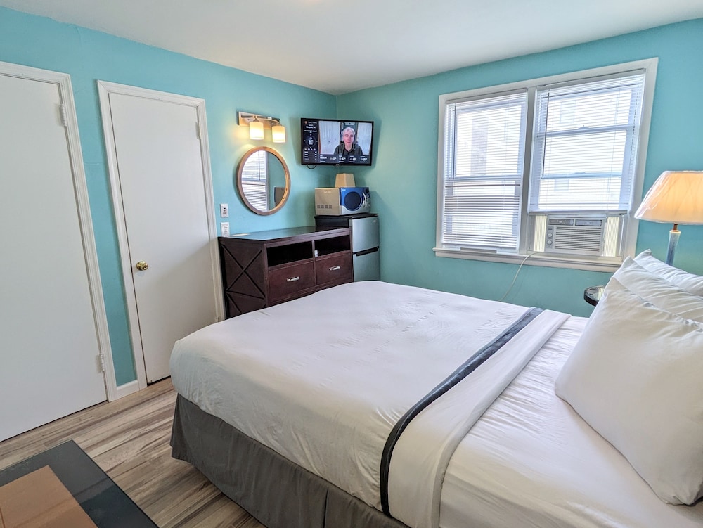 Clarem Happy Days Inn 8/25