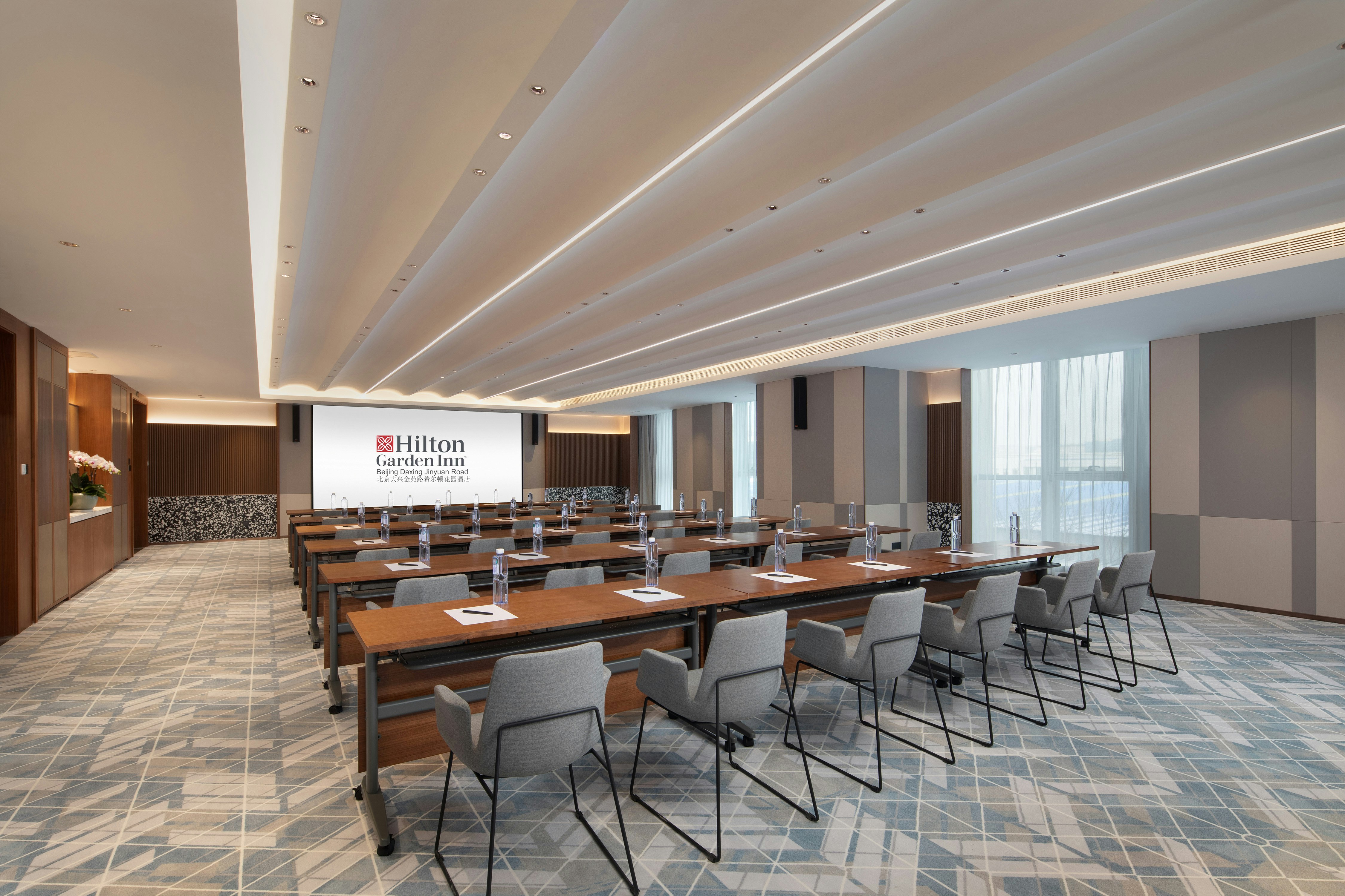 Hilton Garden Inn Beijing Daxing Jinyuan Road 27/32
