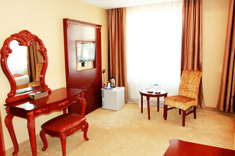 Royal House Hotel 2 32/49
