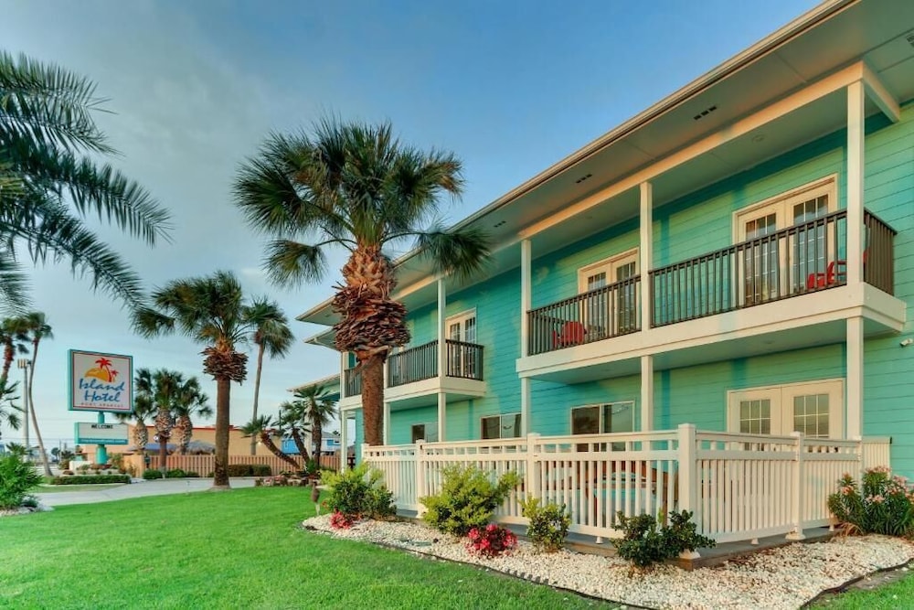 OYO The Island Hotel in PORT ARANSAS - TX