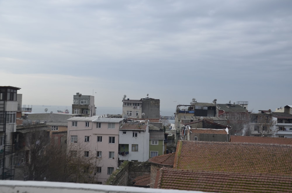 Avsin Apart Hotel 62/70